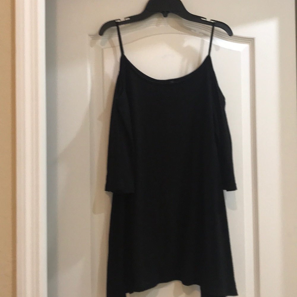 Aqua black cold shoulder top M